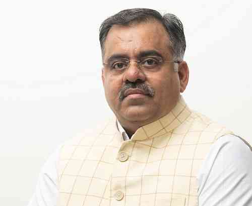 AMARINDER GOVERNMENT CONCENTRATING ON HOME DELIVERY OF LIQUOR: TARUN CHUGH