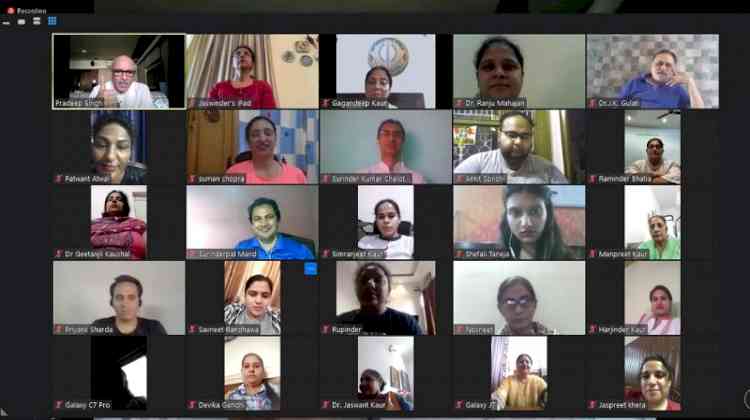 Workshop on breathing and mind techniques