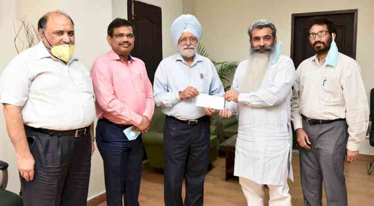 PAU VC donates Rs 72.56 lakh towards CM Covid 19 relief fund