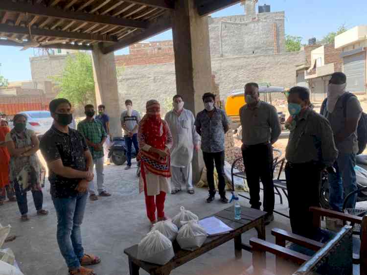 Amid corona virus pandemic 65% distribution of free wheat and pulses completed in Ferozepur district: DC