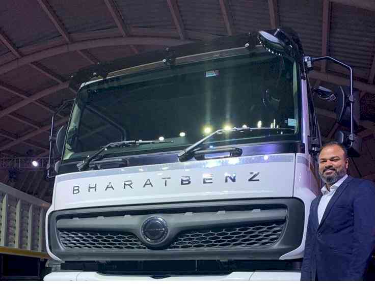 BharatBenz Launches India’s First 5228TT on a 4x2 Tractor