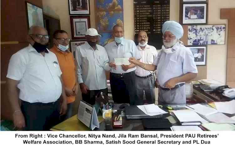 PAU Retirees’ Association donates Rs.4,51,000 in Covid-19 CM Corona Fund