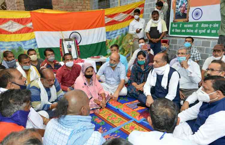 Himachal CM visits martyr Ankush Thakur’s native place