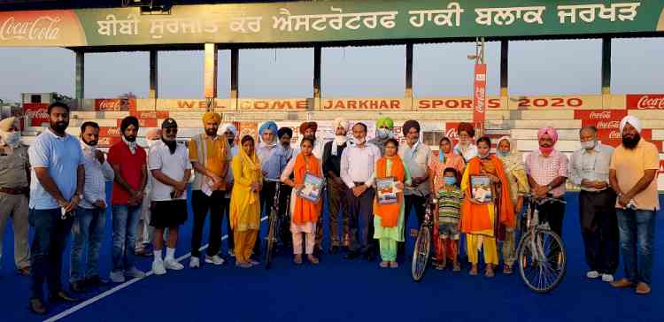 On occasion of World Olympic Day, DC Ludhiana urges youth to get connected with sports