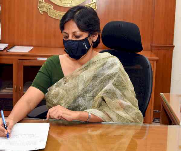 Vini Mahajan takes over as Punjab’s 1st woman chief secretary