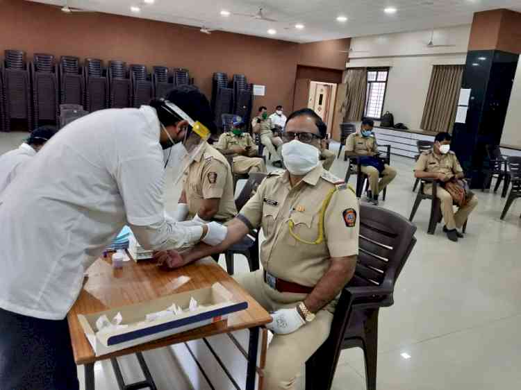 Axis Bank organises screening of frontline workers in Baramati and Pune