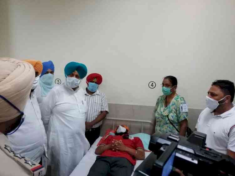 Balbir Singh Sidhu enquires health of Mastan Singh, assures strict action to be taken against all culprits