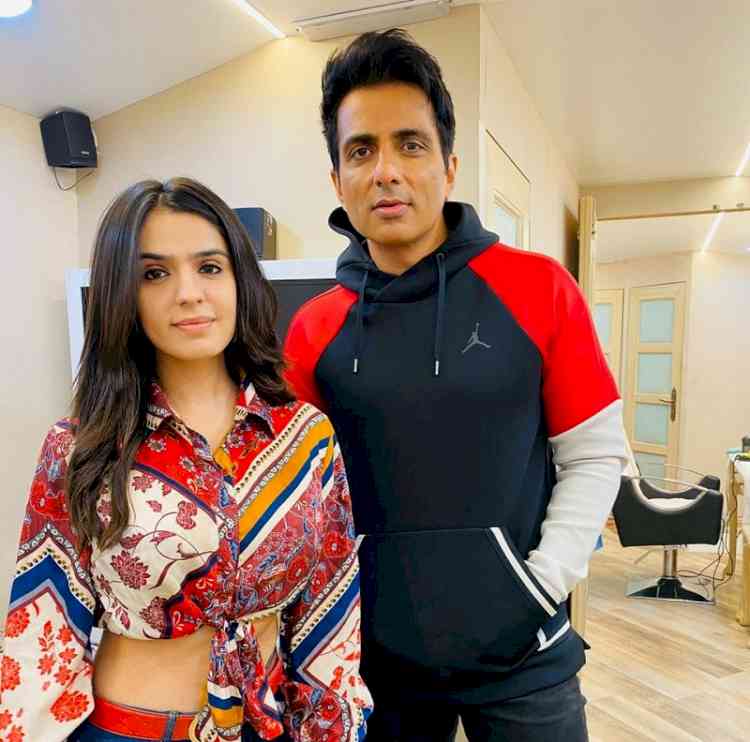 Sidhika Sharma  promotes healthy drink  brand with Sonu Sood 