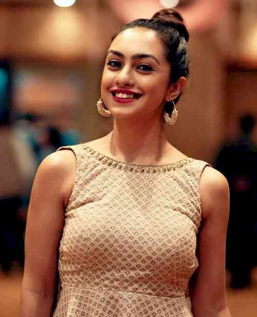 ALTBalaji and ZEE5 Club rope in beautiful and charming Abigail Pande in their upcoming show Dark 7 White!