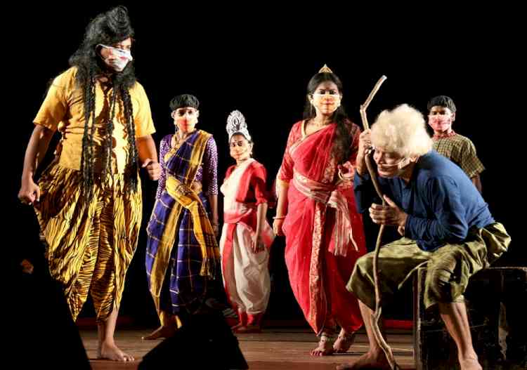 Theatre comes alive in new avatar with first open-air play at EZCC Kolkata since lockdown
