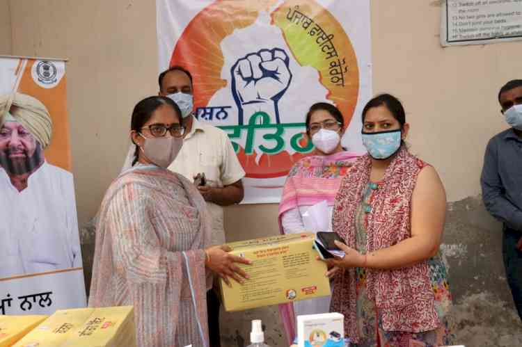 Mamta Ashu inaugurates distribution of corona fateh kits in Ludhiana