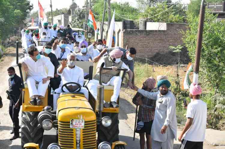 Rahul slams Modi for destroying India’s farmers 