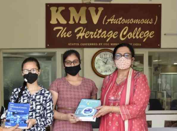 KMV donates free books to deserving students