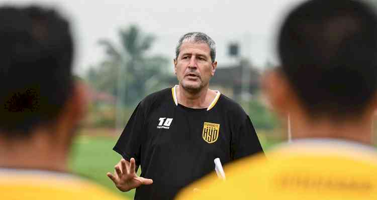 Manolo Marquez takes charge of Hyderabad FC’s pre-season training