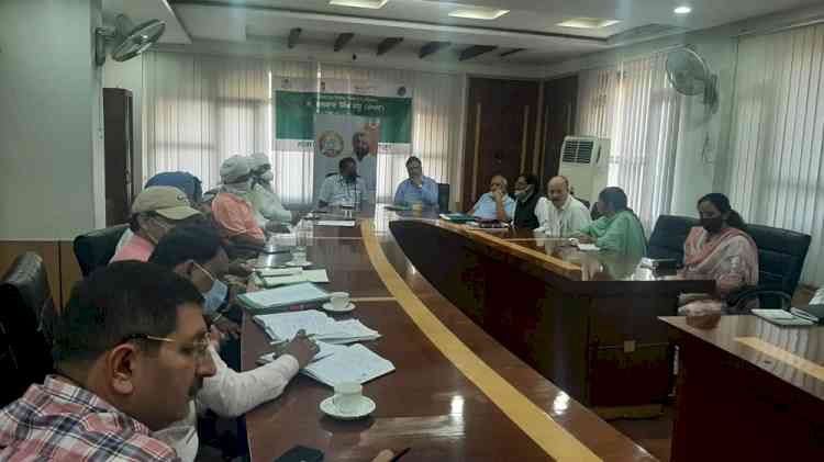 Mayor Balkar Sandhu holds review meeting of Buddha Nullah Rejuvenation Project