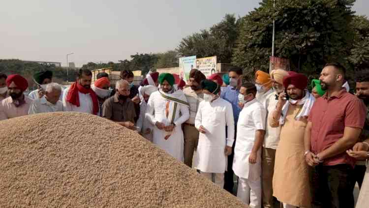 Fatehgarh Sahib MP Dr Amar Singh takes stock of procurement in mandis of Sahnewal Area