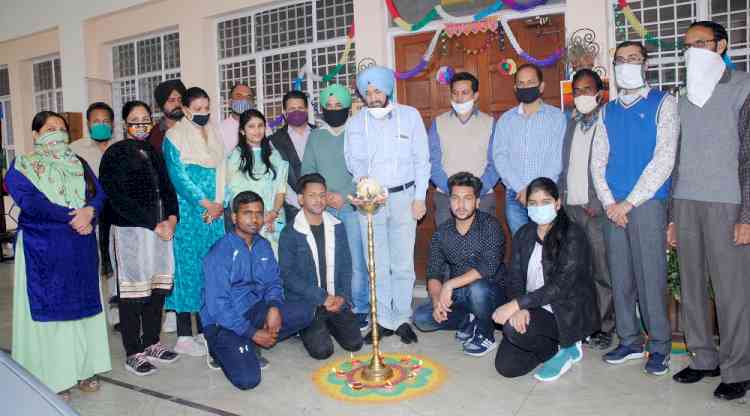 Diwali celebrated with great enthusiasm at Lyallpur Khalsa College