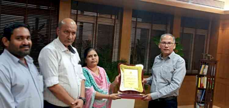 NMDC bestowed with National HR Best Practice Award by NIPM