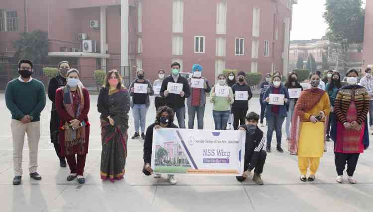 NSS Wing of Apeejay College of Fine Arts organised prabhat pheri 