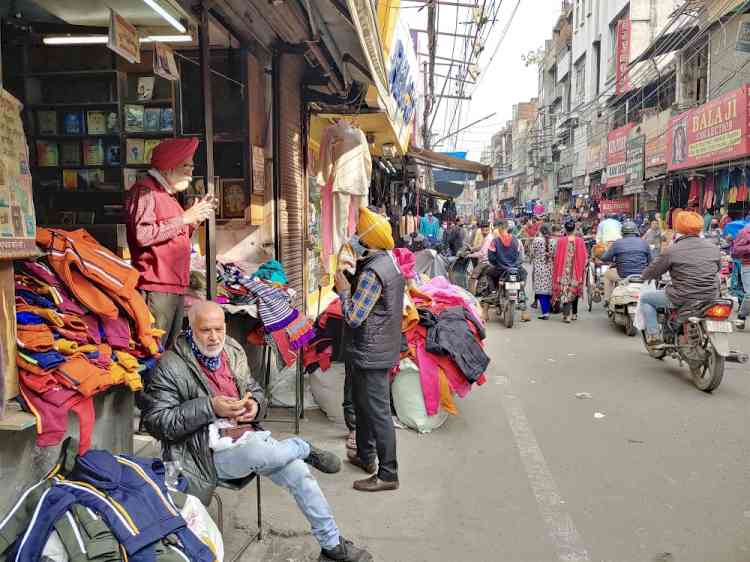 Health dept urged shopkeepers to follow Covid norms
