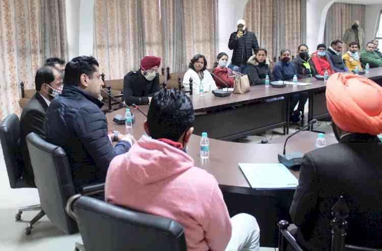 Chairperson Punjab Youth Development Board holds meeting with Sports Coaches in Ludhiana 