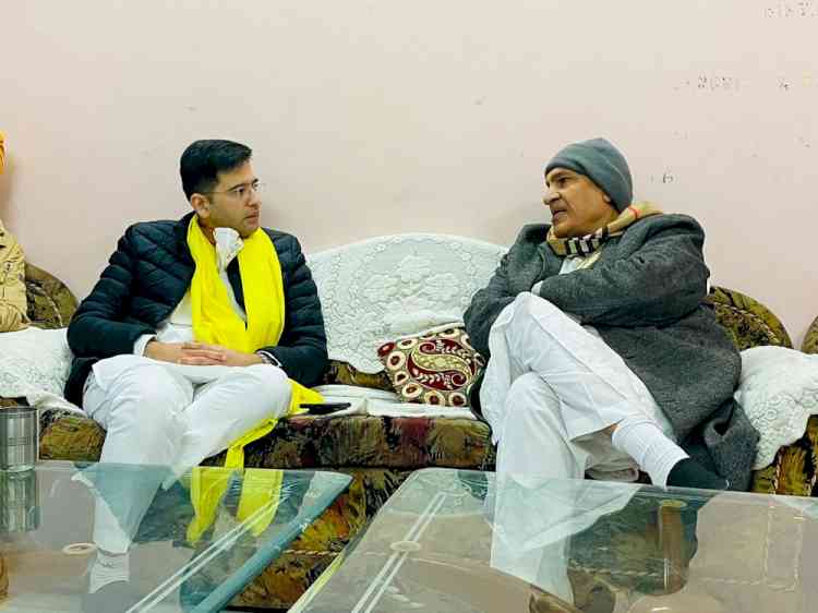 Raghav Chadha meets Punjab’s Arthiya Association head Vijay Kalra on raids by IT Department