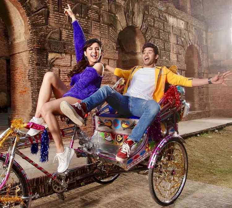 Shirley Setia’s excitement shines through first still of Nikamma