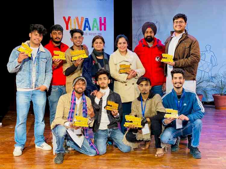 Students of Apeejay College of Fine Arts represent GNDU in Punjab State Youth Festival 