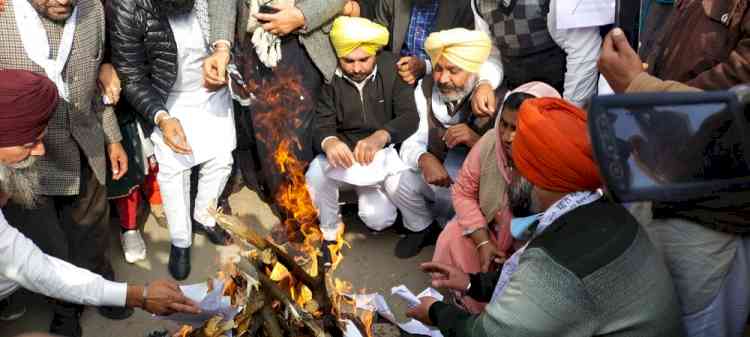 Aam Aadmi Party dedicates state level function to martyred farmers in Ludhiana