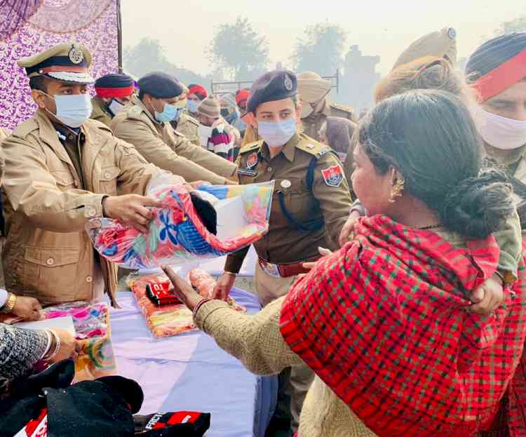 Commissioner of Police distributes 11,000 blankets and Lohri hampers to needy