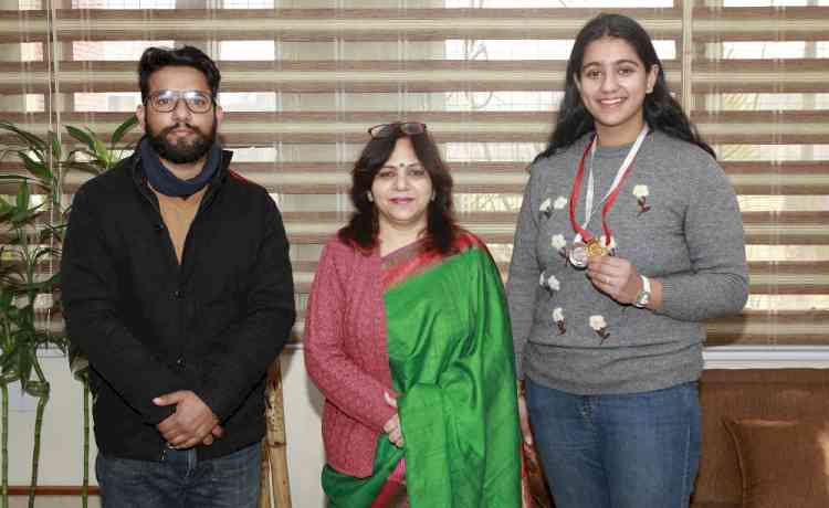 Jessica Jagdev bags gold and silver in discus throw and shot put