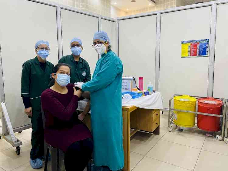 Female employees came in large number to get themselves vaccinated against Covid-19