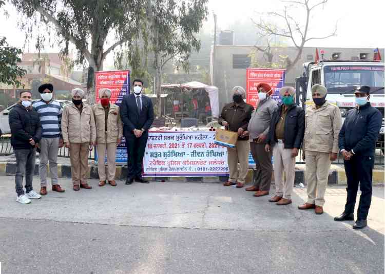 CT Group and Traffic Police appreciates traffic rule followers under road safety month