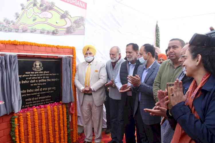 Cabinet Minister Sukhbinder Singh Sarkaria lays foundation stone of upcoming Leisure Valley in Haibowal Area