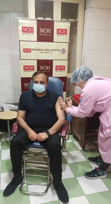 MOH governing body member Kamal Oswal gets vaccination done during Covid Vaccination Campaign