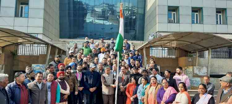 Manoranjan Kalia unfurled National TriColor