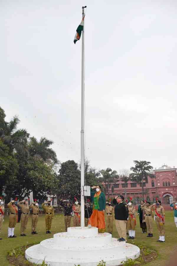 KMV marks celebration of Republic Day with flag hoisting ceremony