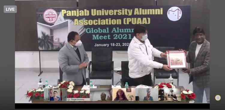 Ashwani Kumar awarded for his continuous 27 years services to PU