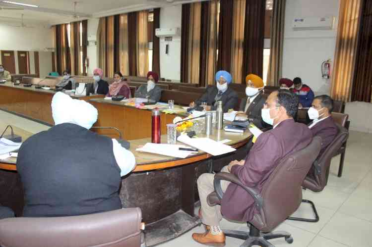 All officials to ensure timely submission of utilisation certificates related to development projects: DC