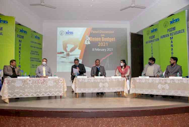 XISS organises panel discussion on Union Budget-22
