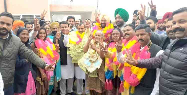 Historical victory for Congress in MC polls