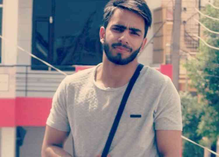 Kashmir’s Faizan becomes first deaf-mute student of Valley to complete BCA degree from LPU