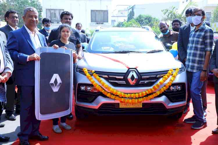 Renault Kiger makes bold foray with more than 1100 Pan India deliveries on first day of its start of sales