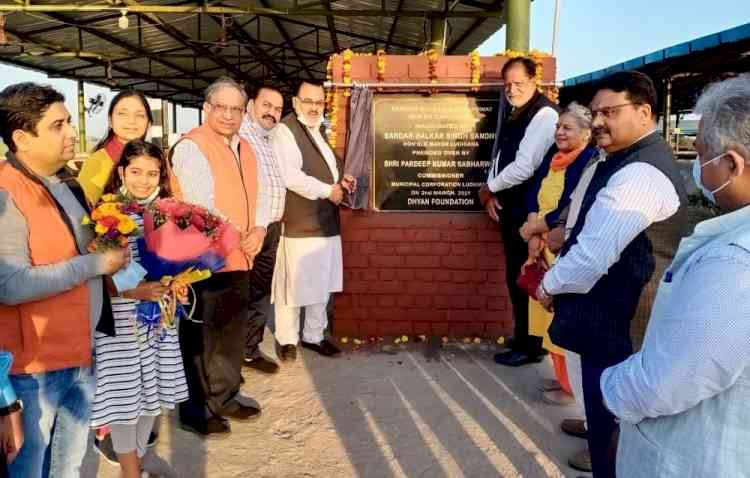 Mayor and MC Commission dedicate new shed in government gaushala