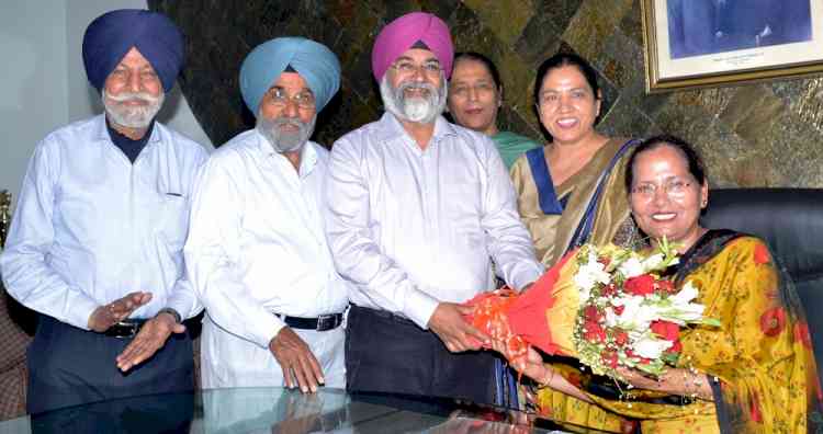 Dr Rajeshwarpal Kaur takes charge as Principal of Ramgarhia Girls College