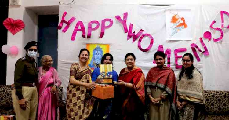 International women’s day celebrated at govt college of yoga education and health