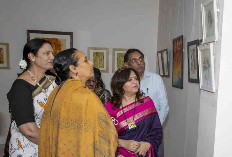 Inaugural ceremony of exhibition at Virsa Vihar 