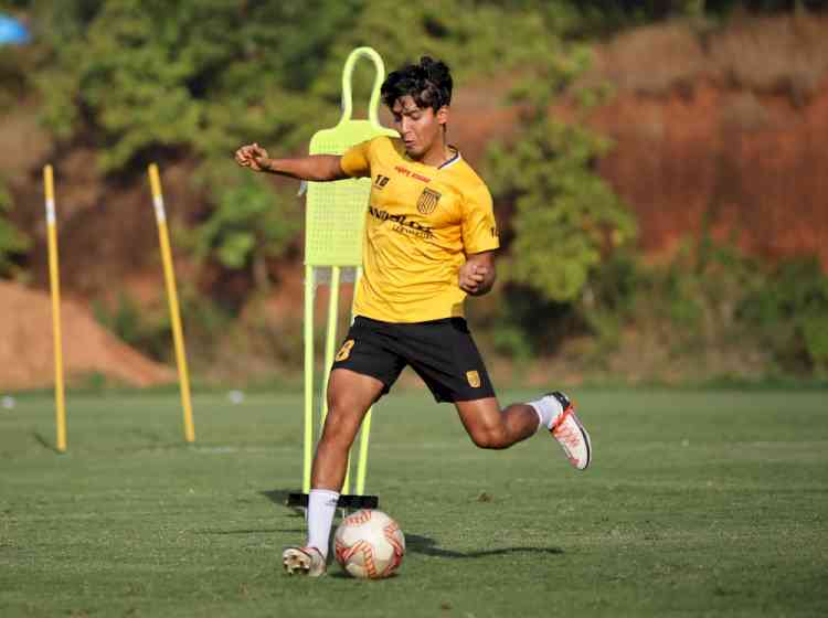 Hitesh Sharma signs two-year extension with Hyderabad FC