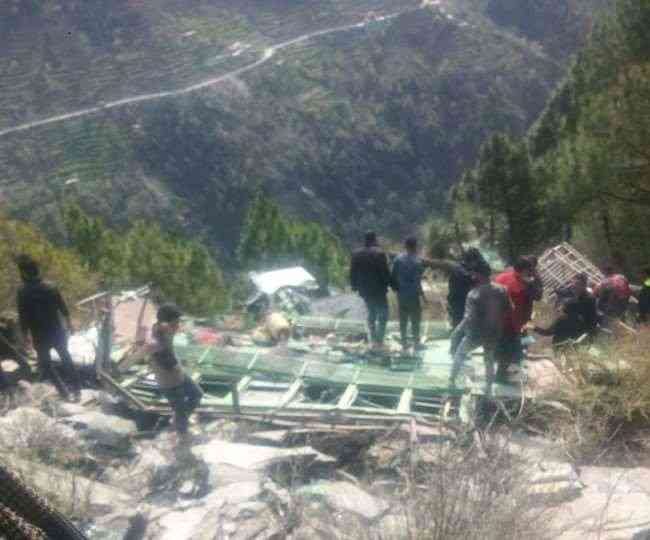 Seven killed as private bus rolled down to deep gorge in Chamba district