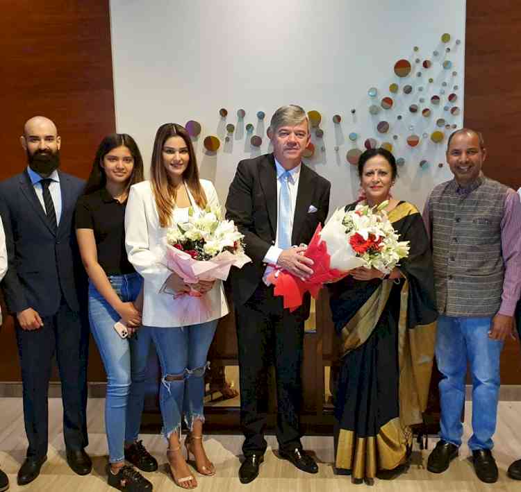 Ambassador of Czech Republic in India honoured International Pistol Shooter siblings